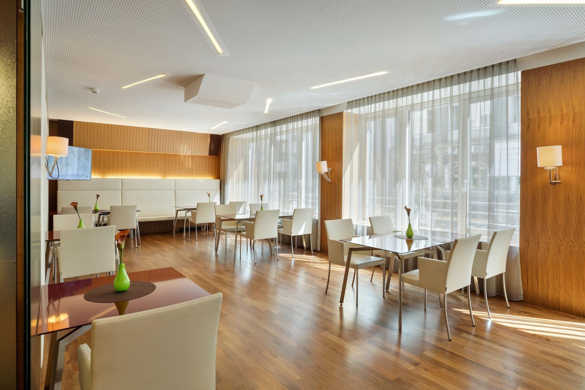 Austria Trend Europa Hotel 4*